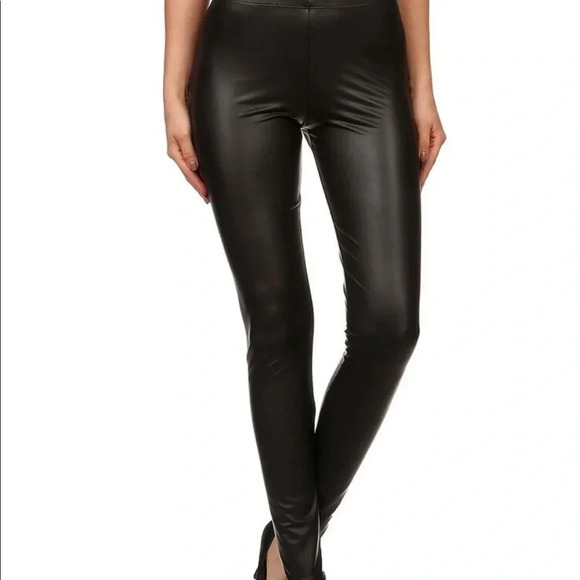 FAUX LEATHER NEW WOMENS BLACK MATTE SOFT LEGGINGS PANTS CASUAL BOTTOMS SIZE M - Picture 3 of 5